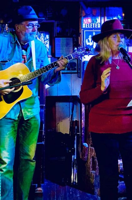 Six Bells with Heather - 08/10/24 Photo: Jason