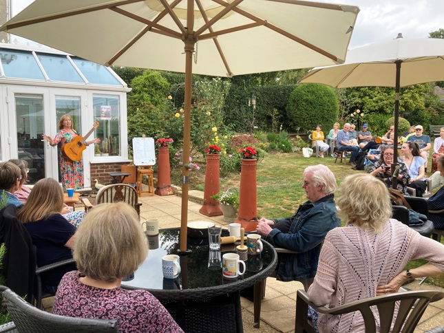 Loxstock 5 - Heather & audience - 23/08/25 Photo: CJM