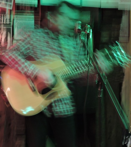 Doing a Picasso at The Six Bells - Photo: Lisa Jackson - 13/01/15