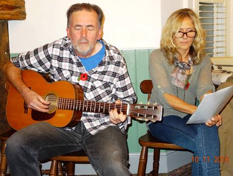 Uckfield Folk & Blues with Lisa Jackson on 10.11.16 - Photo by: Ray Whiteway-Roberts