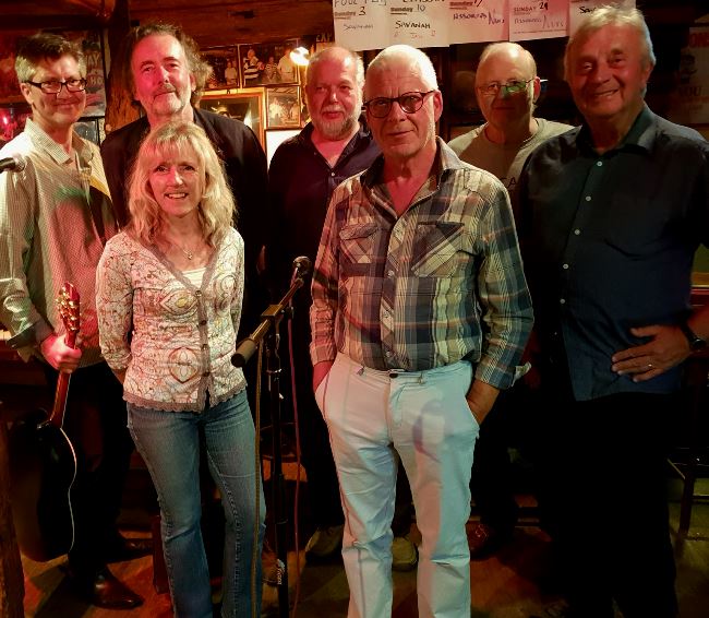 The full Six Bells Committee - 29/05/18 Photo: Heather