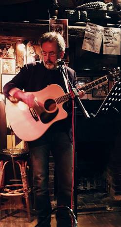 Routine at the Six Bells - 21/08/18 Photo: Heather