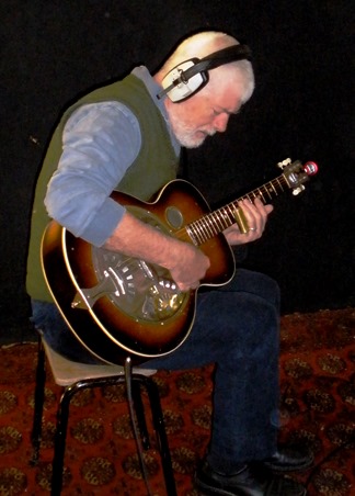 John Oddie playing slide guitar on Sorry - 17.09.13